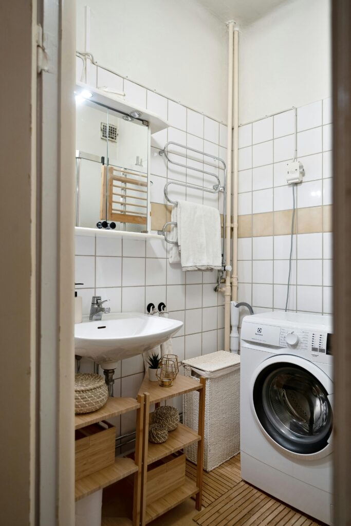 Slim rolling cart for bathroom storage